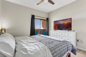 Desert Gem; 1BR Condo Near Stadium & Westgate - Image 2