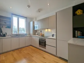 Adelphi Townhouse Contemporary 2 Bed 1 bath 1 WC - Image 3
