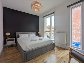 Adelphi Townhouse Contemporary 2 Bed 1 bath 1 WC - Image 4
