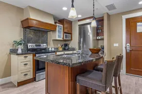 Gorgeous Mountain Condo - Pool & Hot Tub - Image 3
