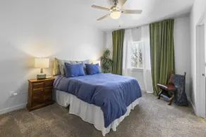 Stationary bike|1600ft²|Backyard|Parking|300Mbps - Image 4
