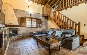 Gorgeous home in Salar with WiFi - Image 3