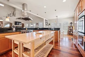 Immaculate Home w/ Breathtaking Views & Fireplace - Image 3