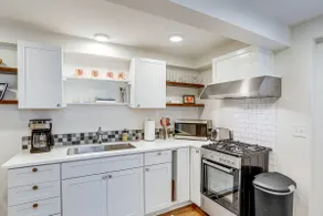 Commuter-Friendly Seattle Apt 8 Mi to Lumen Field! - Image 2