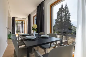 Indigo Blue Apartment | Free Parking & Garden - Image 3