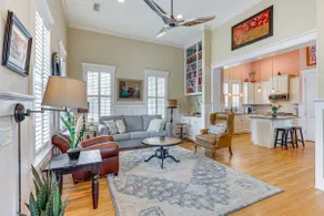 Charming Wilmington Cottage - Walk to Downtown! - Image 5