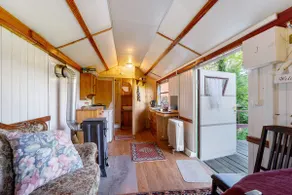 Vacation tiny house in the valley - Image 2