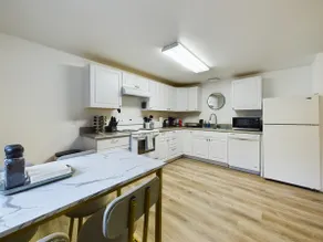 Updated Douglas Apartment, Near Downtown and Skiin - Image 4