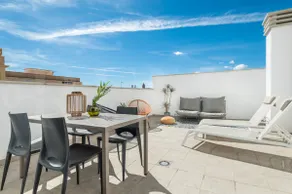 Vibrant apartment with terrace | REMS - Image 4