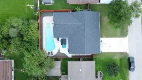 Amazing 4BR 2BA Winter Home with Pool & Game-Movie Room - Image 2