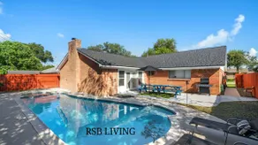 Amazing 4BR 2BA Winter Home with Pool & Game-Movie Room - Image 3