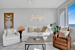 Silver Beach 805 | Updated, Direct Beach Front, Pet Friendly! - Image 4