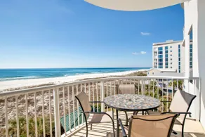 Gorgeous 3 bedroom, direct beach front! - Image 3