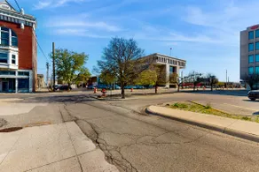 'Downtown Delight' w/ Patio! 1 Mi to Ball State - Image 5