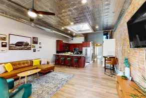 'Downtown Delight' w/ Patio! 1 Mi to Ball State - Image 3