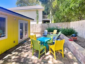 Sun Kissed Cottage - Image 2