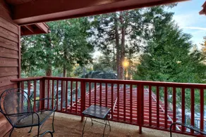 Luxe141 Spacious Luxury Log Cabin - Image 4