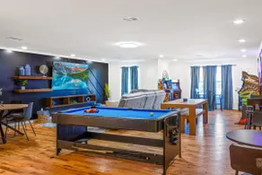 Sleeps 22—Pickleball~Hot Tub~Pool Table~Games - Image 3