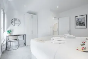 Refurbished High Spec CENTRAL Family Home - Image 5