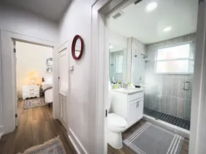 Rare Spanish Retreat - Steps to Water & Downtown! - Image 4