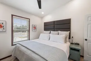 Cozy Condo Between Petoskey & Harbor Springs - Image 4