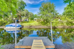 Relax Fireside: Riverfront Inglis Duplex w/ Dock - Image 2