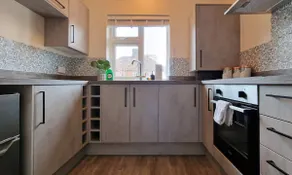Luxury Family Apartment- Close to Leicester University - Image 3