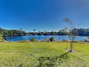 Sea Breeze Lake Villa B - Image 4