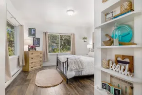 'Treehouse' in the Redwoods - sleeps 4! - Image 5