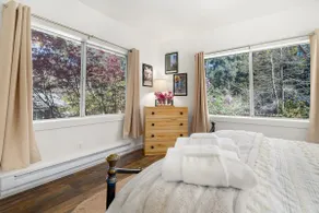 'Treehouse' in the Redwoods - sleeps 4! - Image 4
