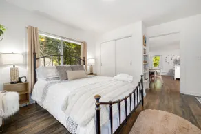 'Treehouse' in the Redwoods - sleeps 4! - Image 2
