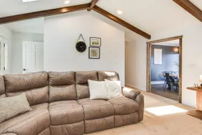 23 Acres: Farmhouse Hideaway in Coudersport - Image 5