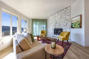Point Lyle - River Views, Pellet Stove, Scenic! - Image 4