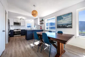 Point Lyle - River Views, Pellet Stove, Scenic! - Image 3