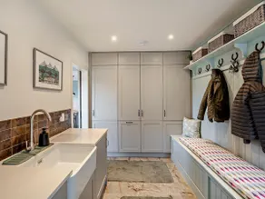 6 Bed in Broxburn oc-94359 - Image 5