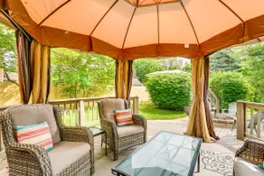 Sterling Heights Getaway w/ Fire Pit! - Image 3