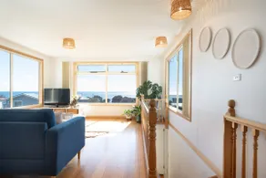 Idyllic Weymouth Retreat with Ocean Views - Image 3