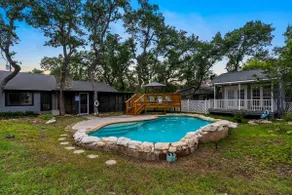 Large Home King Beds, Pool, Game Room - Image 2