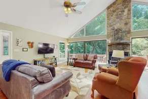 Creekside Retreat - Image 2