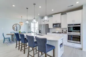 Modern & Spacious Home w/ Pool in Ocean View! - Image 3