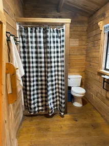 2 Bedroom Family Cabin w/ Kitchen & Bathroom - Image 5