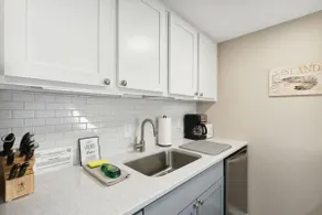 1164 Beach Walker - Adorable oceanfront, just step - Image 4