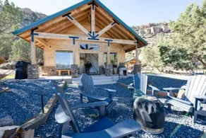 Nestled in Nature- Zion’s Gateway Cabin#7-Jacuzzi - Image 5