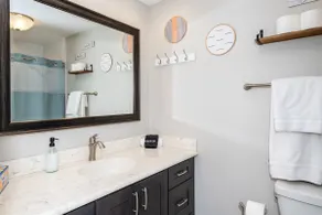 Remodeled Ranch, Near Airport, No Airbnb Fees - Image 4