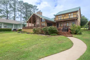 Lake View - Image 4