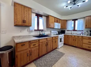 Maple Leaf Retreat ~ Near Lake Gogebic & UTV Trail - Image 3