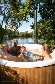 Wellness Escape by River, Sauna, Heated Pool, Hot Tub - Image 2