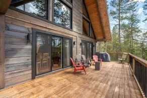 Wooden Chalet with Hot Tub | L'Inukshuk - Image 5