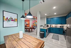 EaDo 3BR | Pool Table, Walk to Stadiums, Dining - Image 3