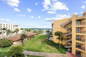 Beachfront - Emerald  View 2BR condo - P416 - Image 5